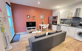 Le Remois - Charmant T2 - Renove - Parking - Cour Privative - Wifi