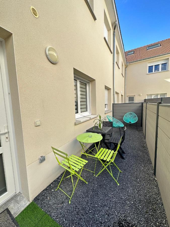 Le Remois - Charmant T2 - Renove - Parking - Cour Privative - Wifi Reims Exterior foto