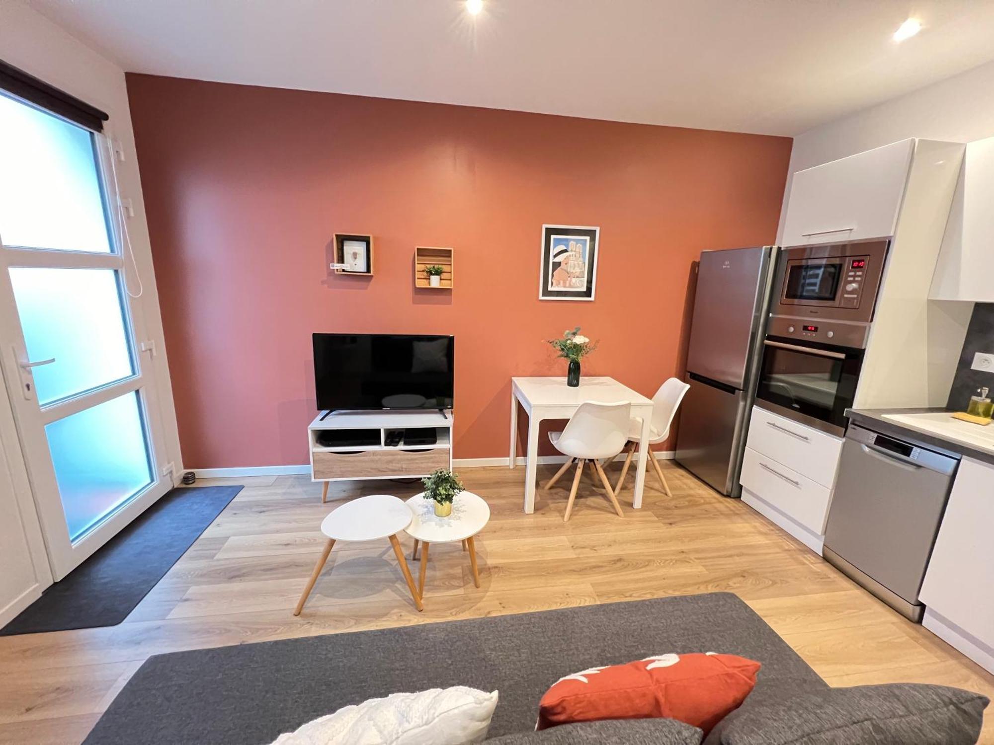 Le Remois - Charmant T2 - Renove - Parking - Cour Privative - Wifi Reims Exterior foto
